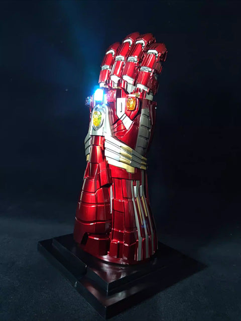 avengers endgame hulk infinity gauntlet top view metal design