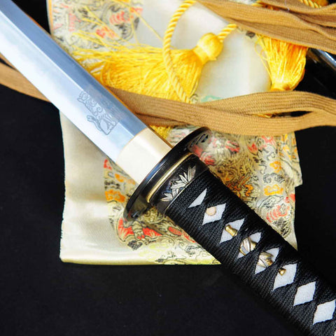 Genuine rayskin samegawa detail on Kill Bill Japanese katana handle