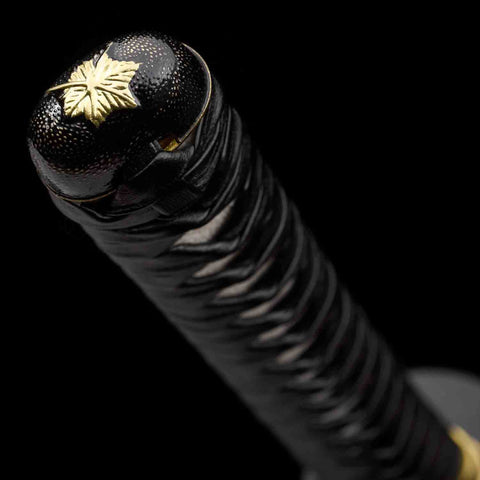 Close-up of Kill Bill Katana Handle with Rayskin and Copper Seppa
