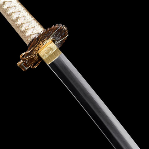 Razor sharp edge of clay tempered T10 katana blade