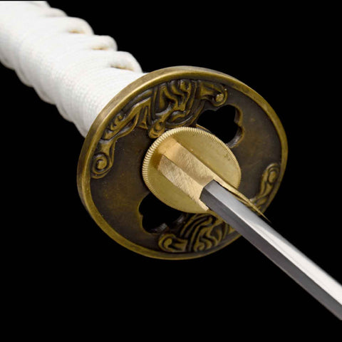 Close-up of clay-tempered edge on Vergil Yamato Katana, sharp and durable
